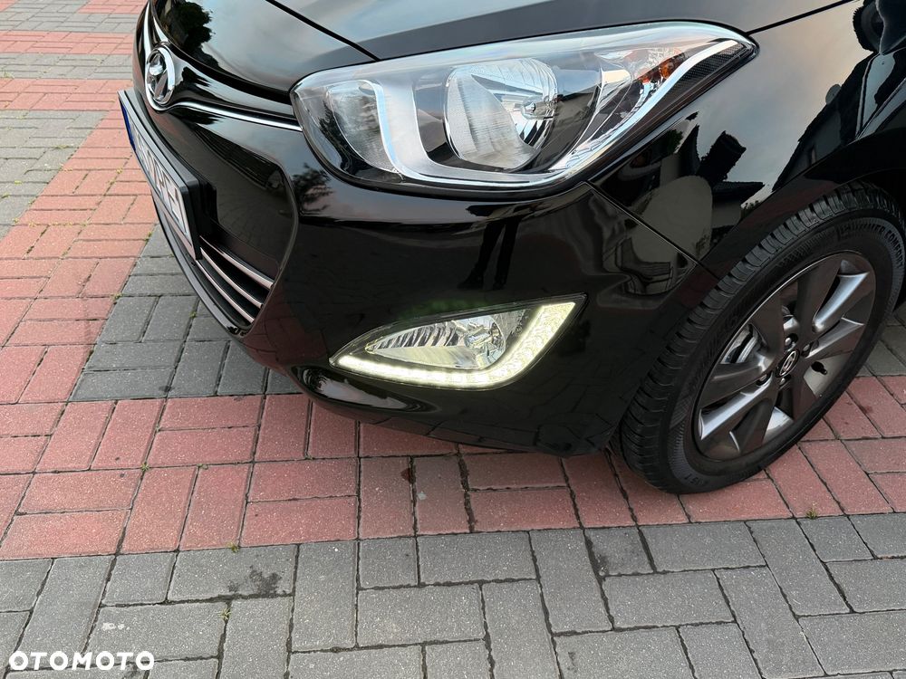 Hyundai i20 1.25 Wersja Jubileuszowa - 12