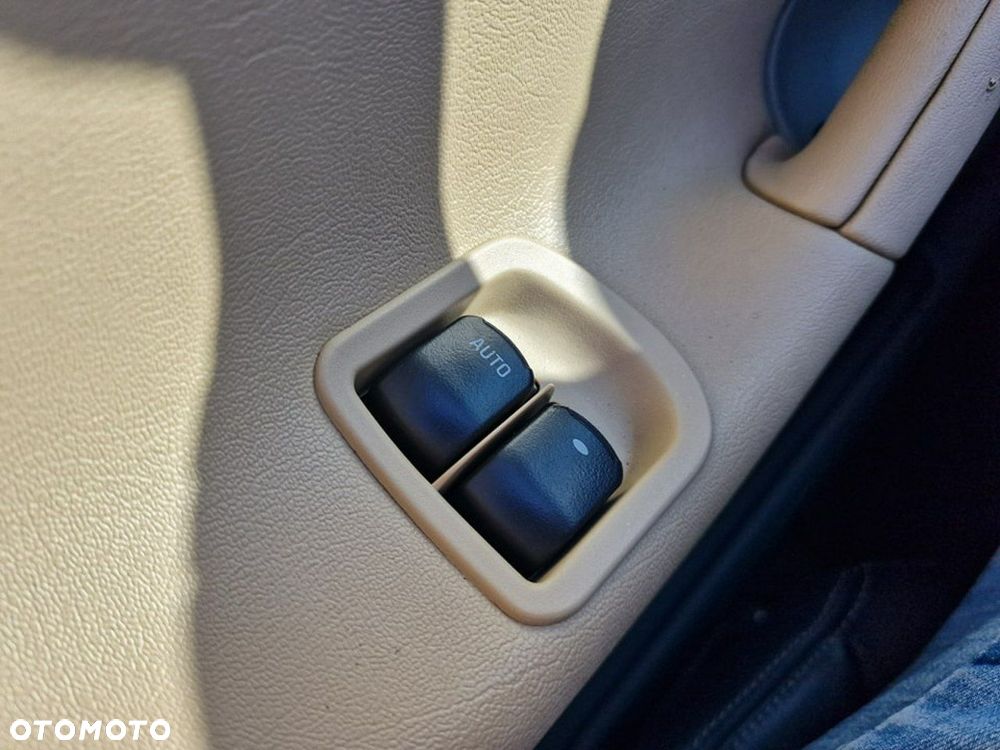 Pontiac Solstice - 30