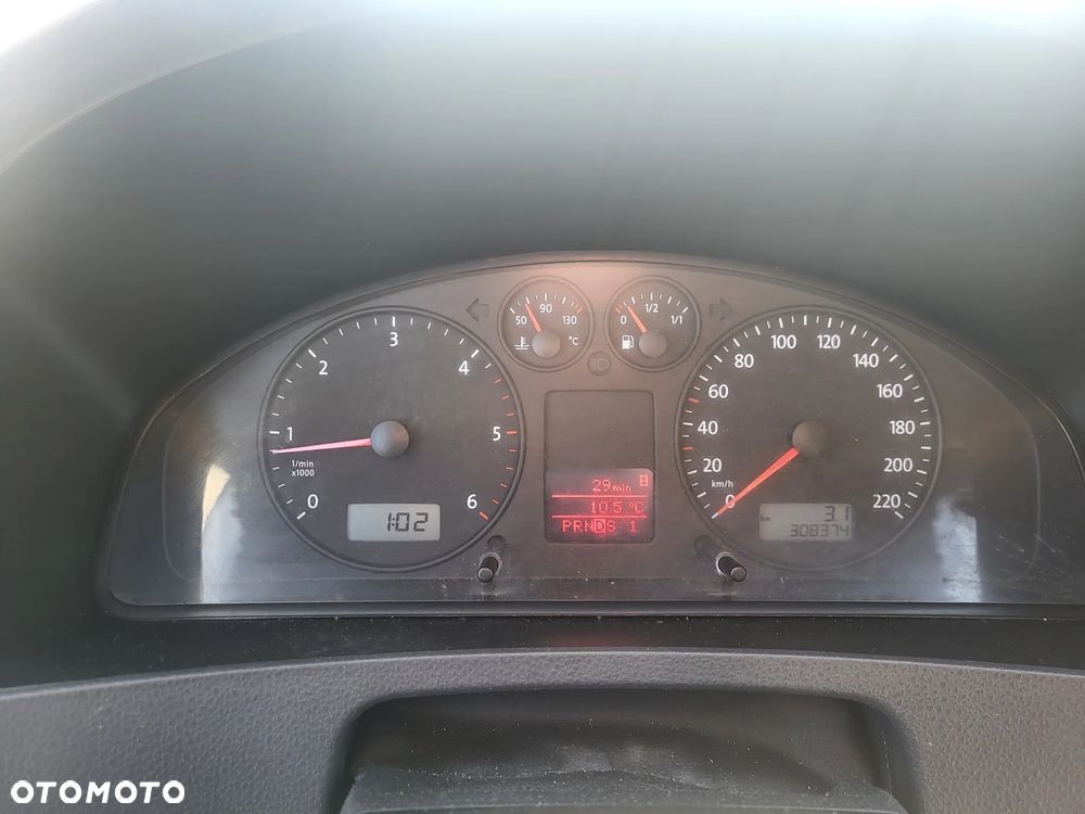 Volkswagen Transporter - 22