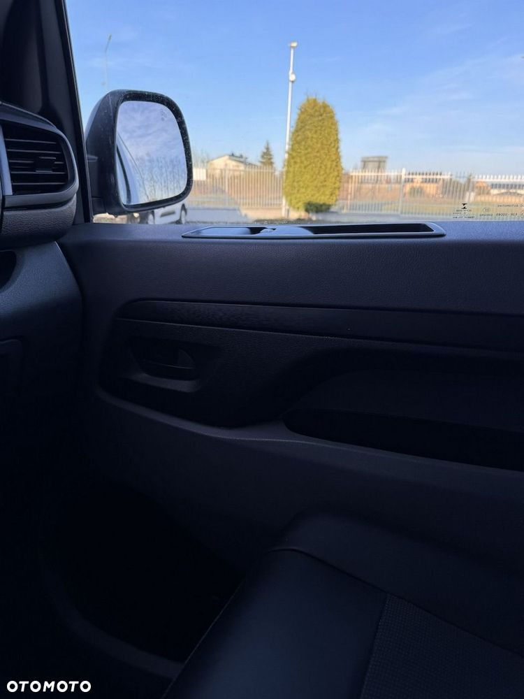 Opel Vivaro - 36