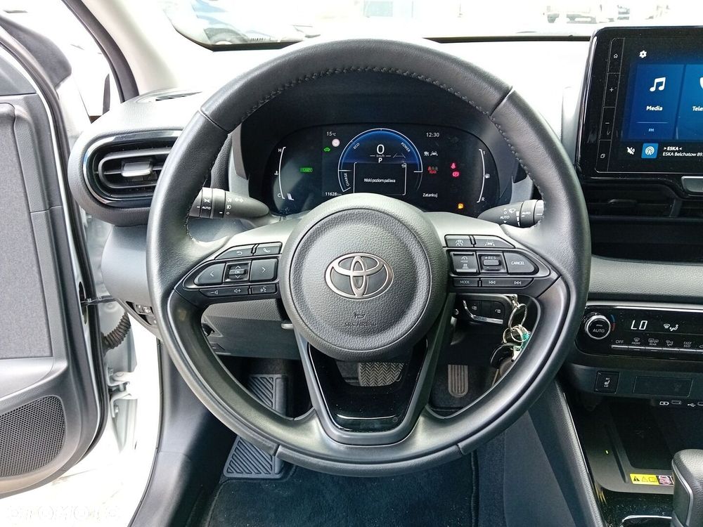 Toyota Yaris Hybrid 1.5 Style - 16