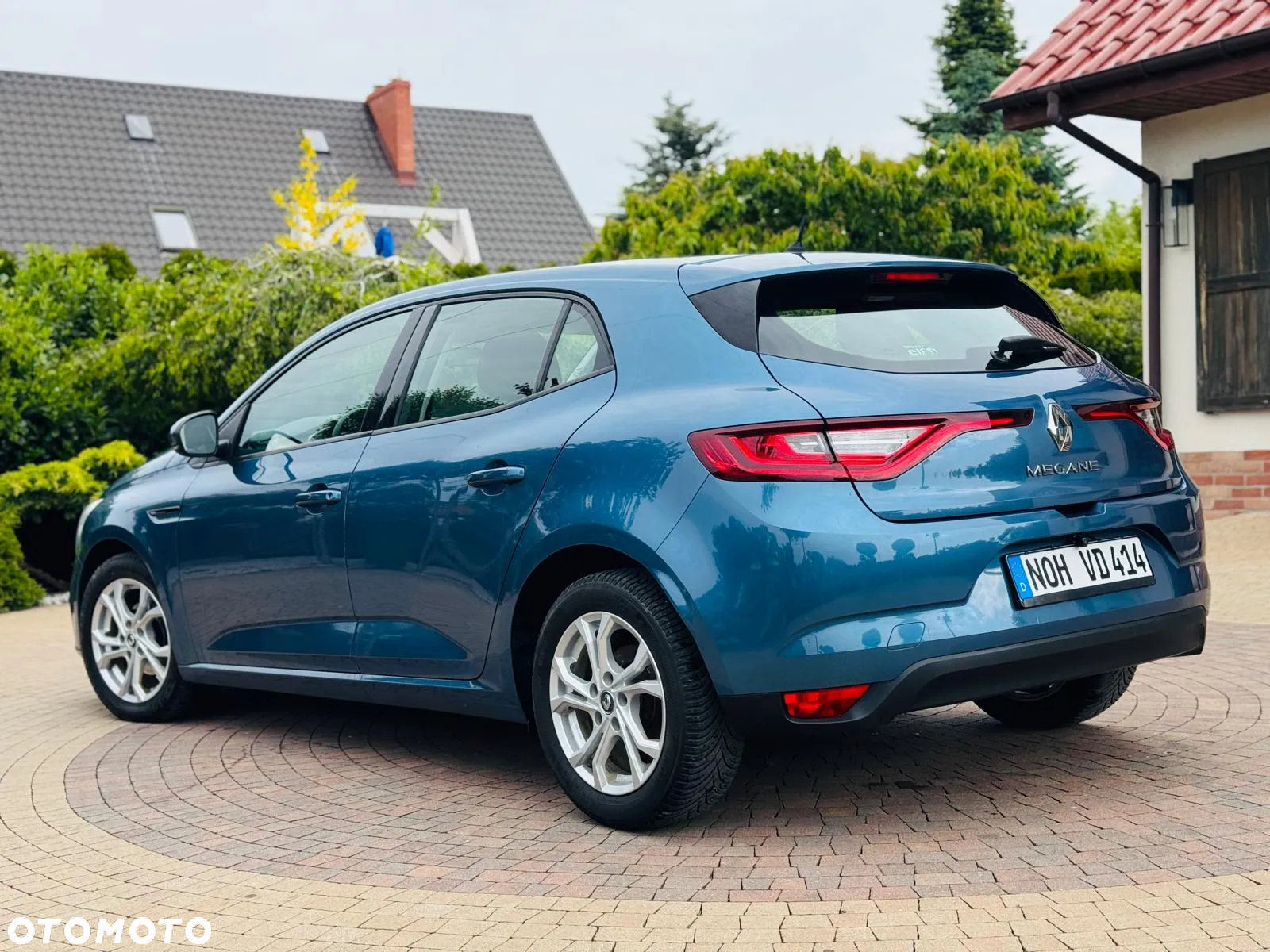 Renault Megane 1.2 Energy TCe Life - 4