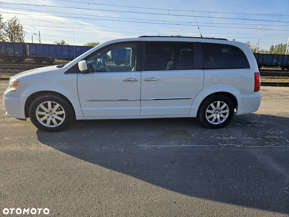 Chrysler Town & Country 3.6 Touring - 2