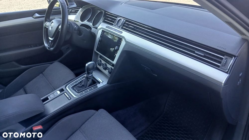 Volkswagen Passat 1.8 TSI BMT Highline DSG - 17