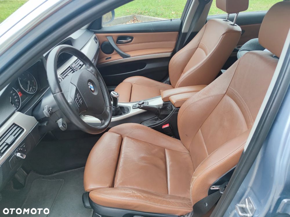 BMW Seria 3 320d - 6