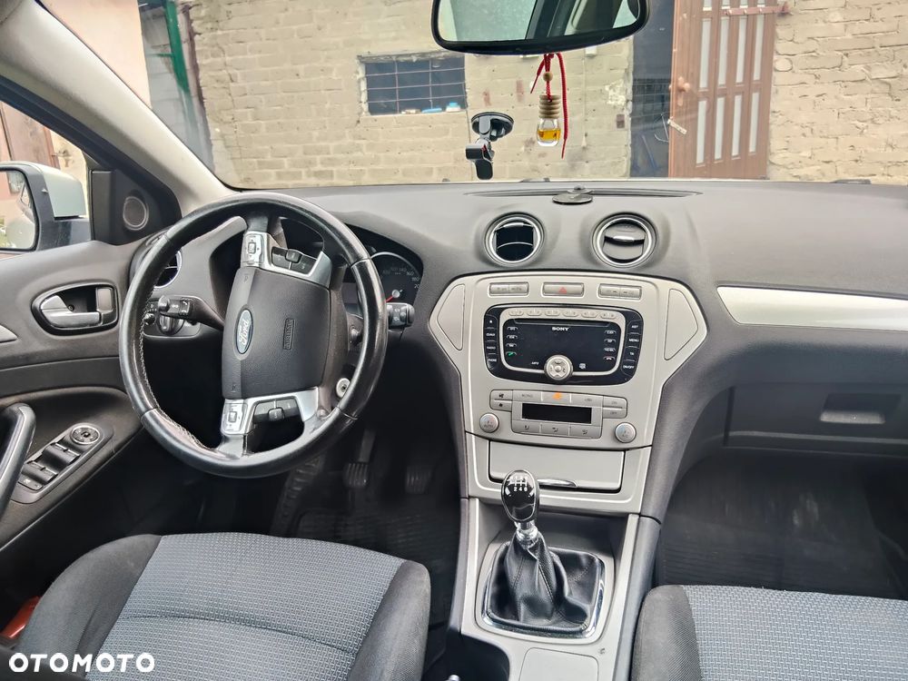 Ford Mondeo 1.8 TDCi Trend - 4