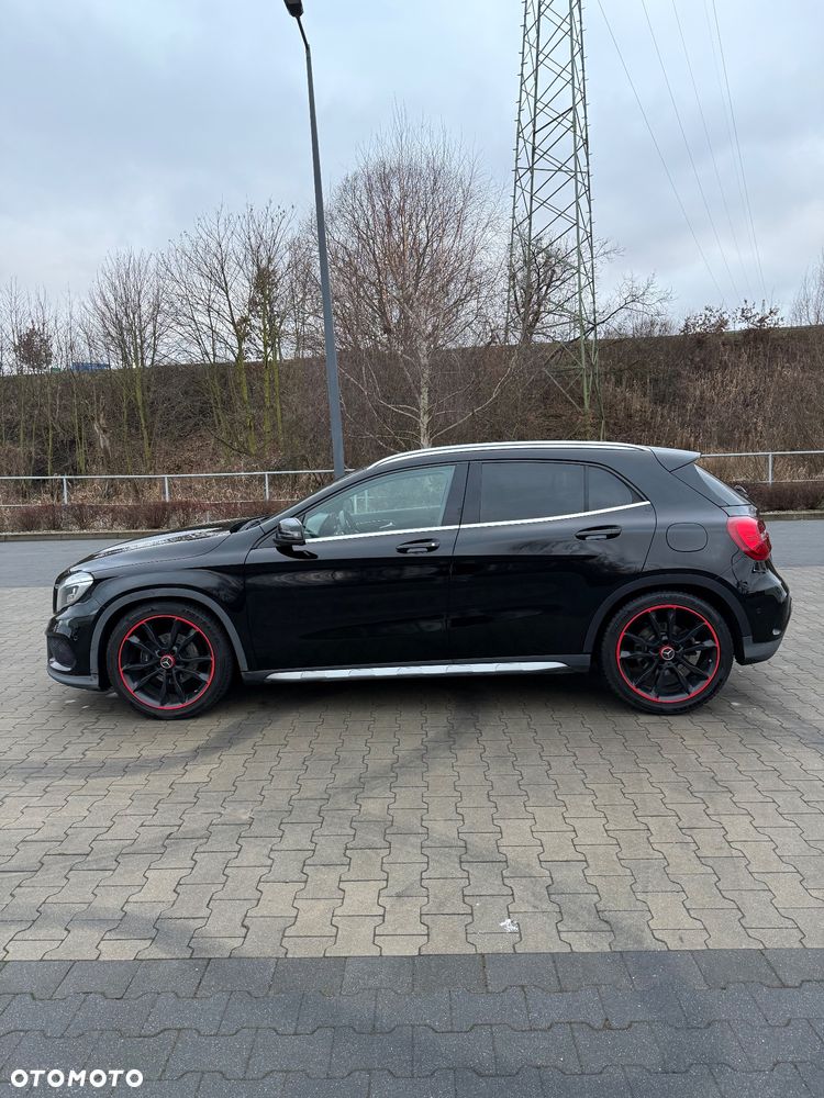 Mercedes-Benz GLA 200 (CDI) d 7G-DCT AMG Line - 6