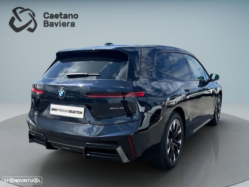 BMW iX - 7