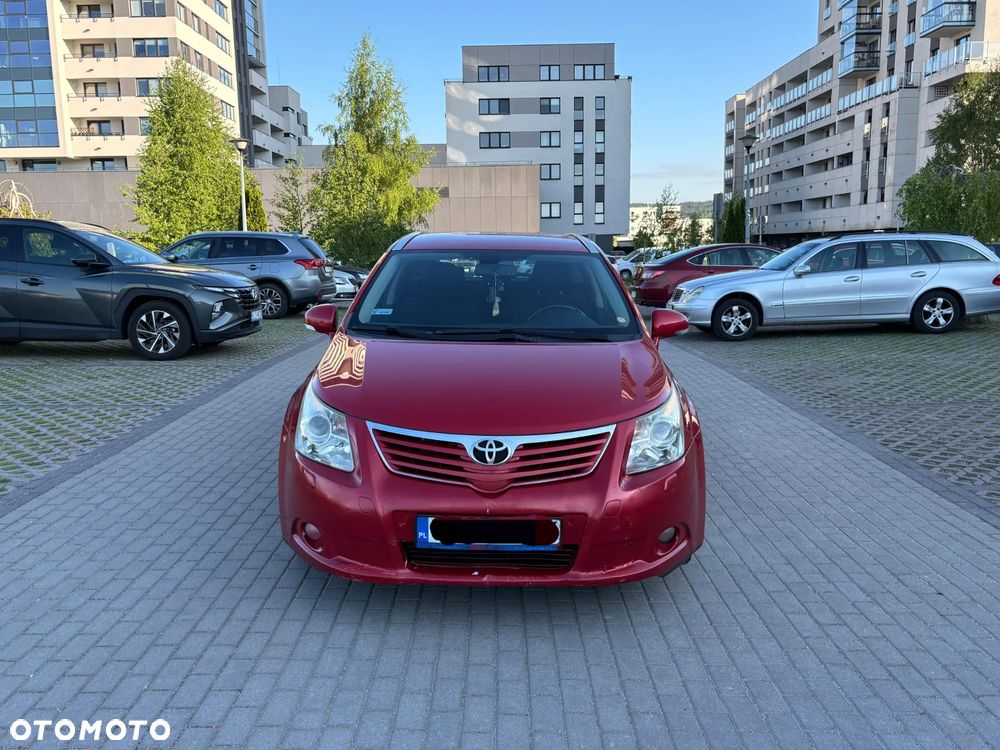 Toyota Avensis 2.2 D-CAT Sol - 2