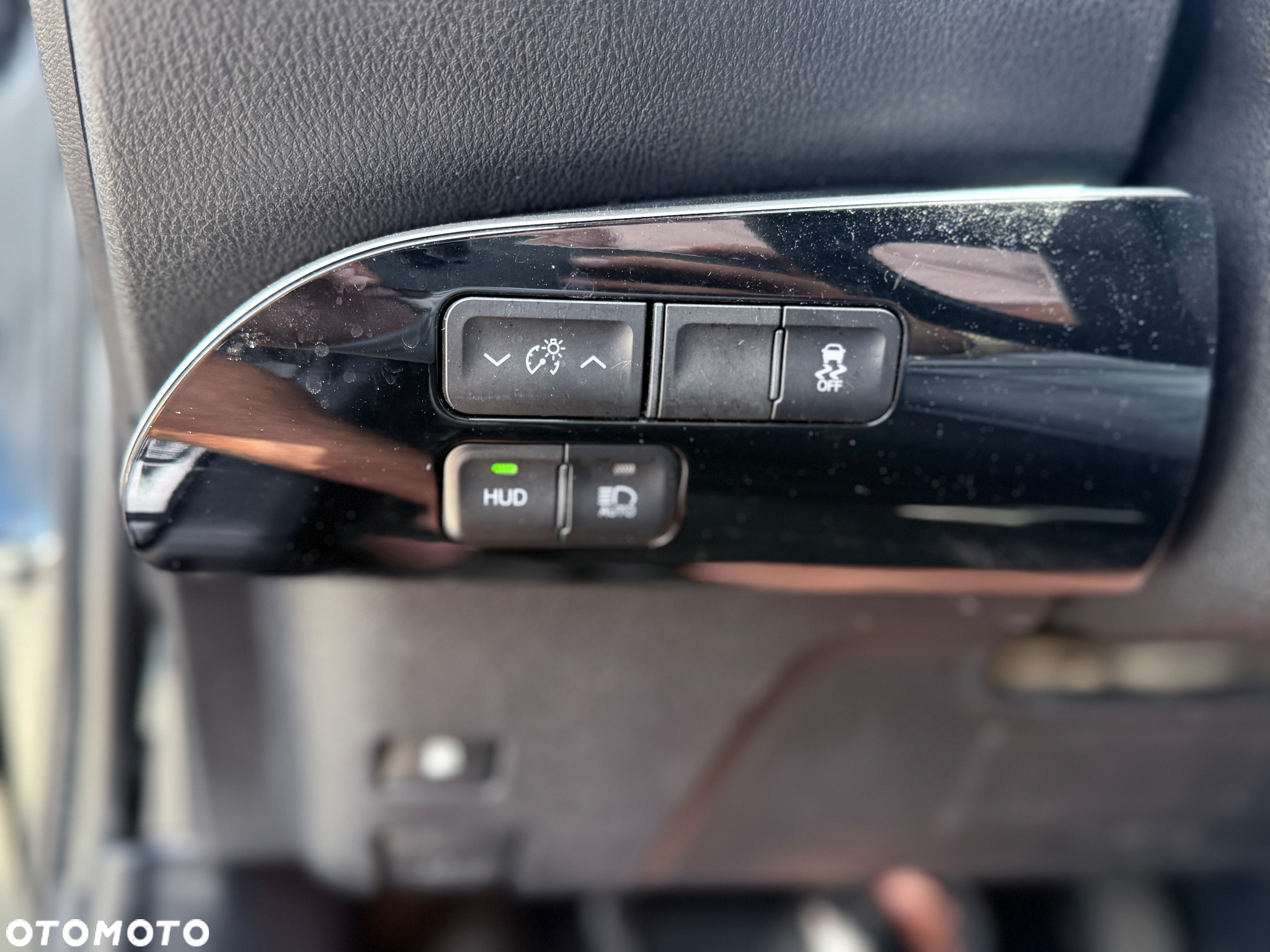 Toyota Prius 1.8 Hybrid Executive - 27