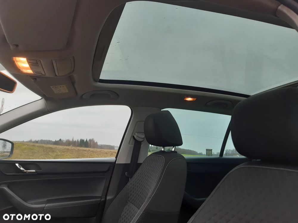 Skoda RAPID 1.4 TDI Green tec Edition - 12