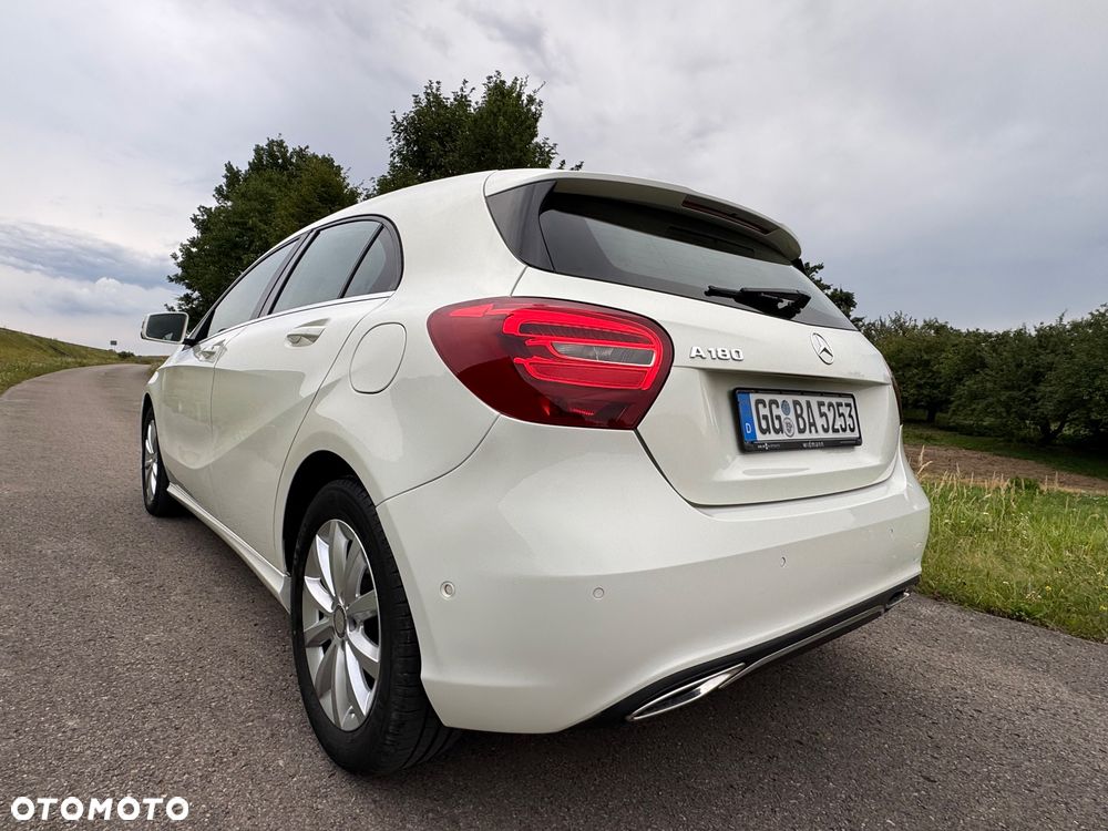 Mercedes-Benz Klasa A 180 Activity Edition - 23