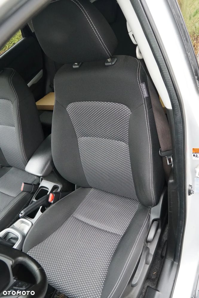 Suzuki Vitara 1.6 Comfort 2WD - 11