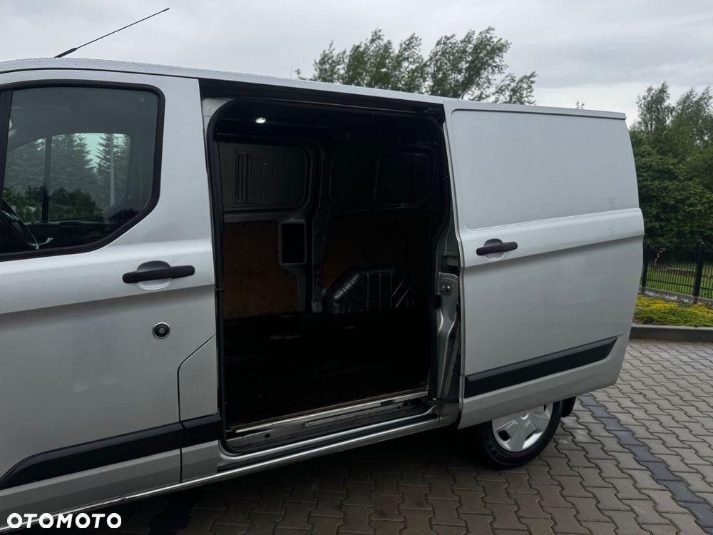 Ford Transit Custom - 13