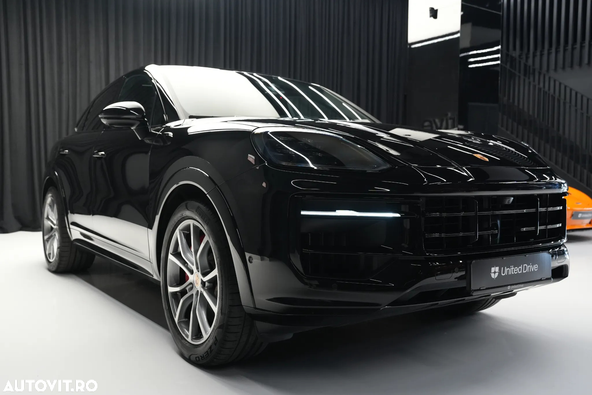 Porsche Cayenne S - 38