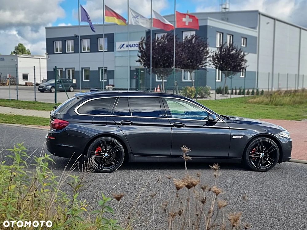 BMW Seria 5 520d Luxury Line sport - 12