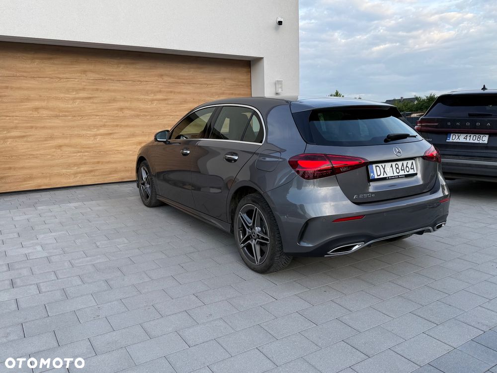 Mercedes-Benz Klasa A 250 e PHEV AMG Line 8G-DCT - 5