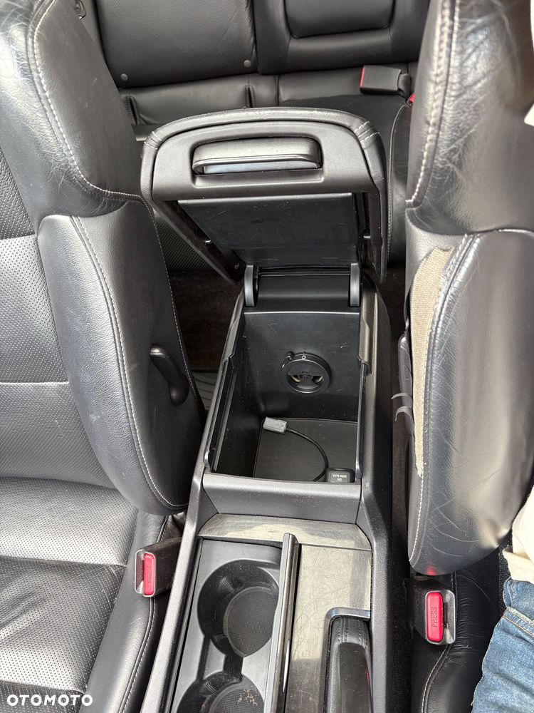 Honda Accord 2.2d Executive Nav - 26