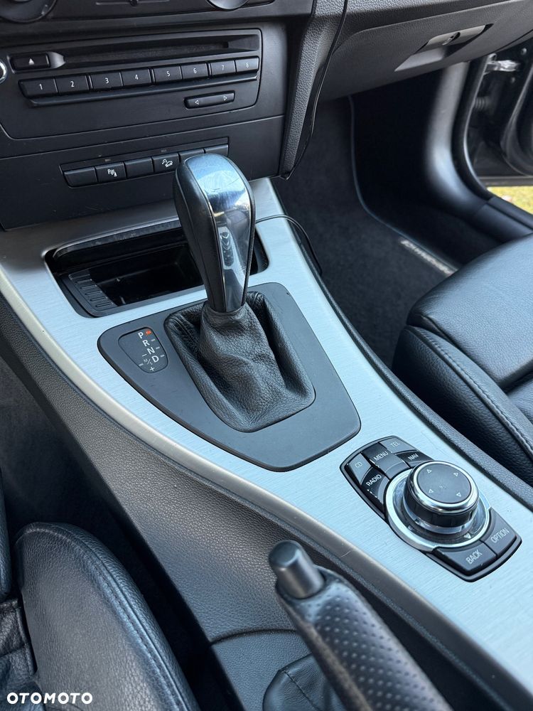 BMW Seria 3 330d xDrive M Sport Edition - 21