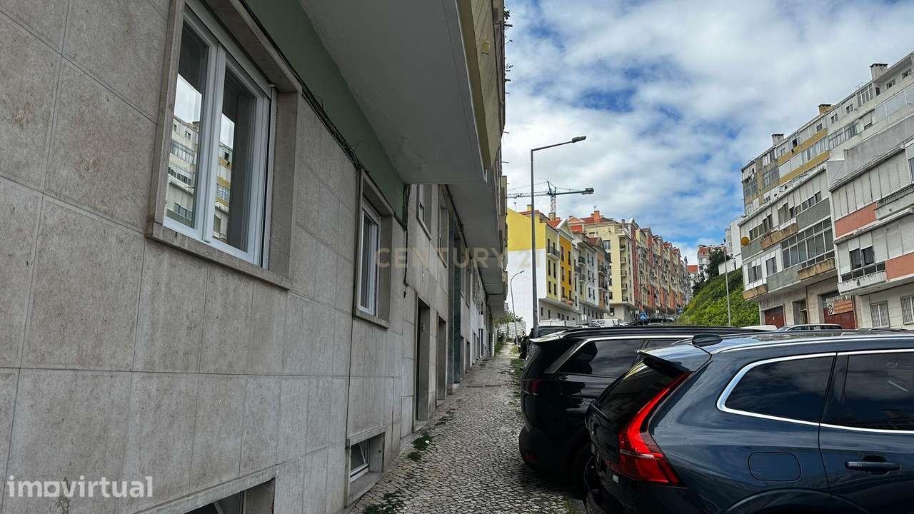 Arrendamento T2 remodelado Damaia, junto ao Neudel. - Grande imagem: 2/14