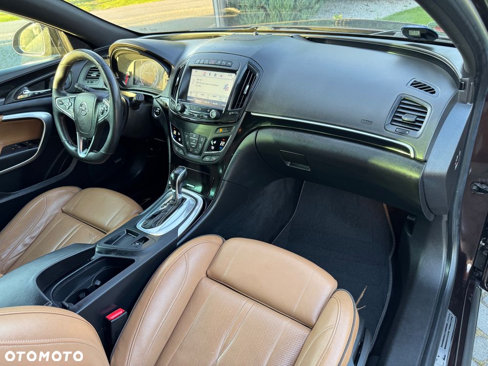 Opel Insignia - 16