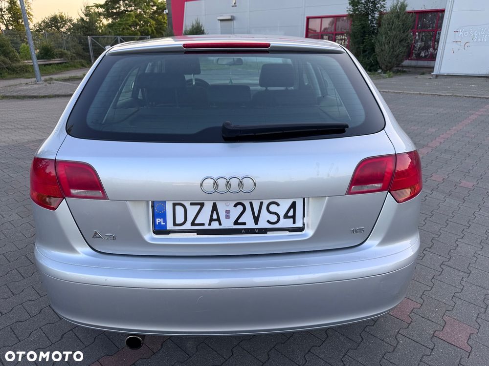 Audi A3 Sportback 1.6 Attraction - 24