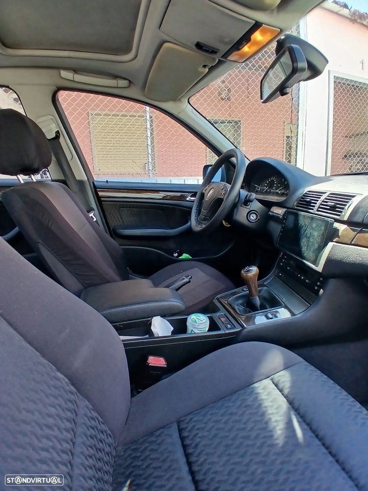 BMW 320 d — fotografia 7