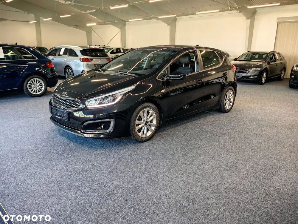 Kia Ceed Cee'd 1.6 GDI L Business Line - 1