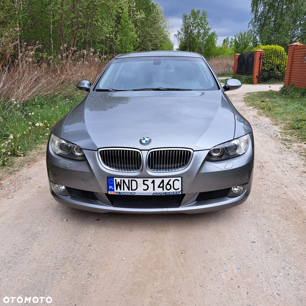 BMW Seria 3 325i - 2