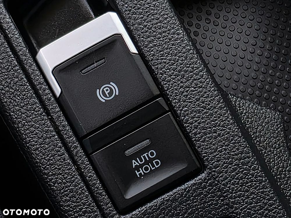 Volkswagen T-Roc 2.0 TDI SCR IQ.DRIVE - 12