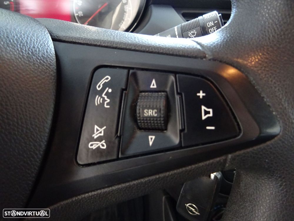 Opel Corsa Outro - 17