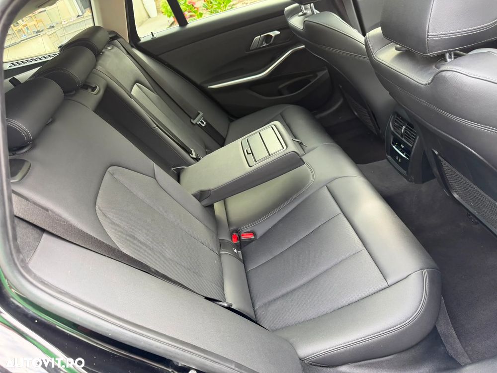 BMW Seria 3 320d xDrive AT MHEV - 11