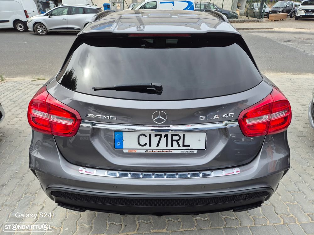 Mercedes-Benz GLA 45 AMG 4Matic Speedshift 7G-DCT Night Edition - 6