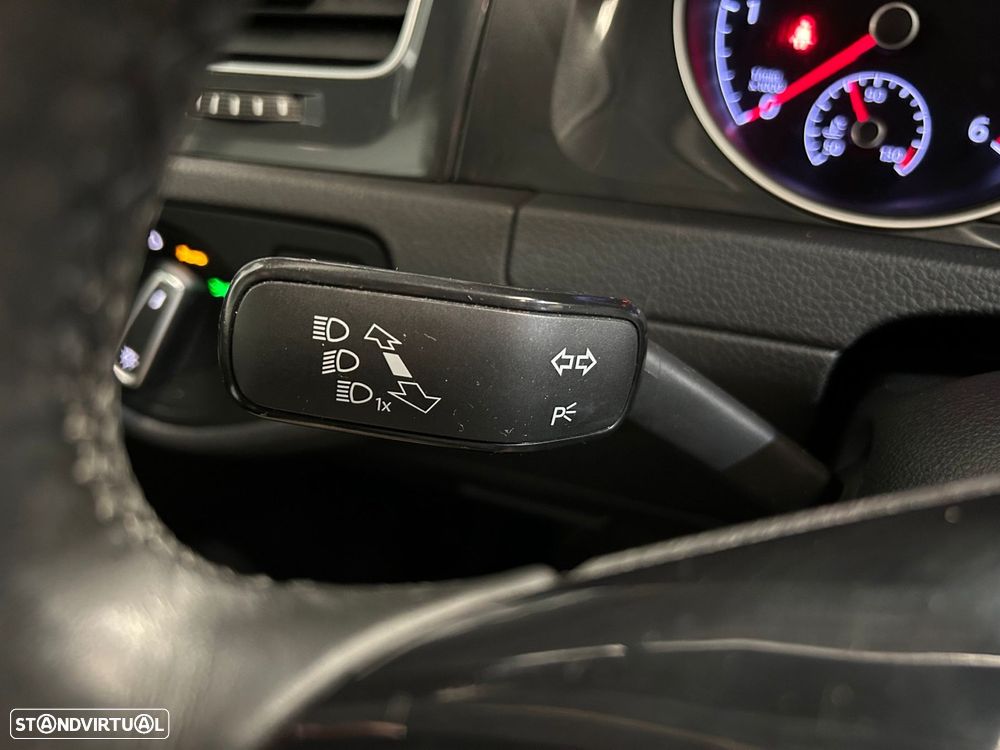 VW Golf Variant 1.6 TDi Confortline - 36