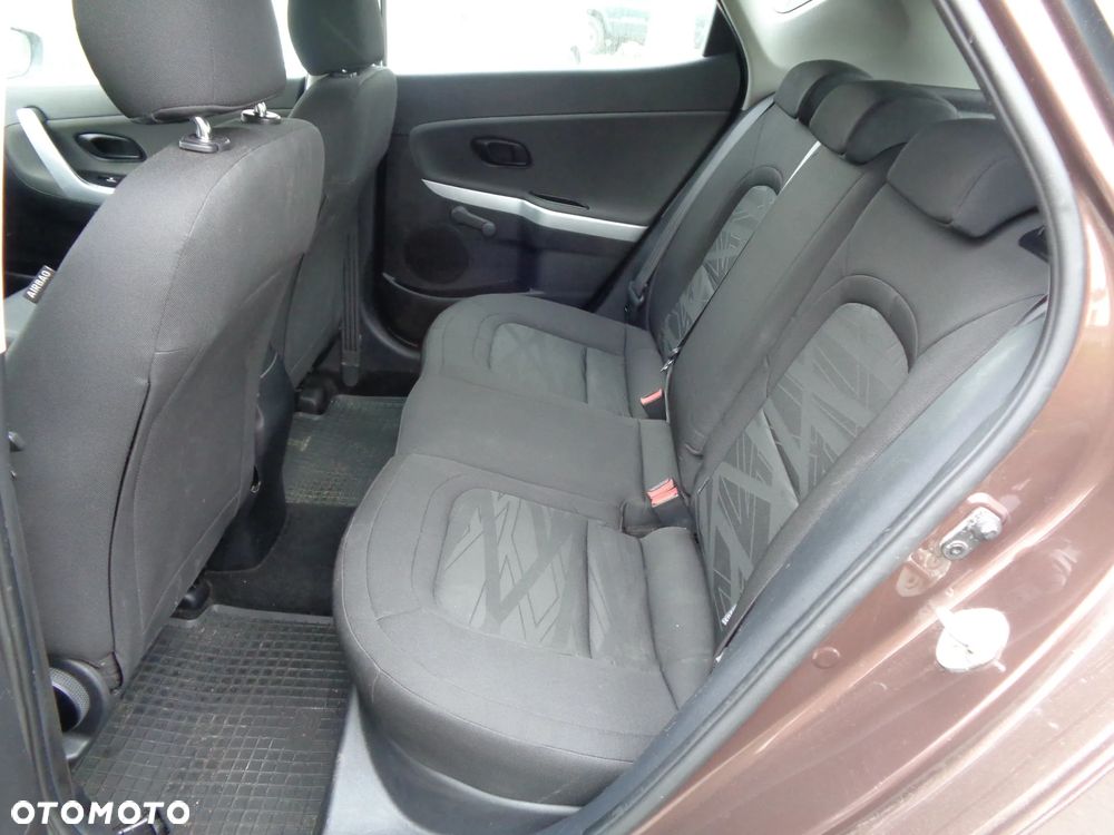 Kia Ceed 1.4 CVVT Vision - 8