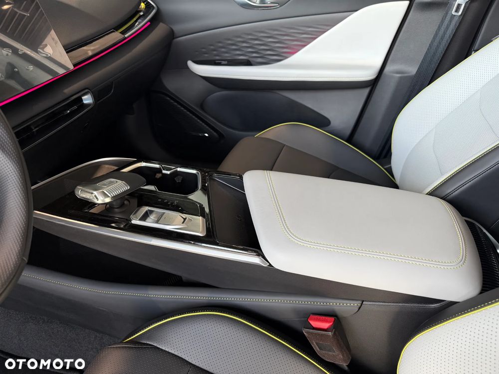 BAIC 5 1.5T Comfort DCT - 27