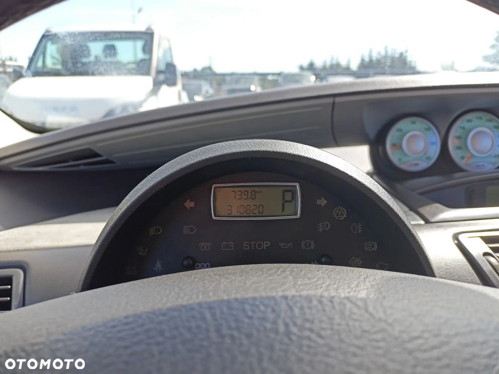 Peugeot 807 - 15