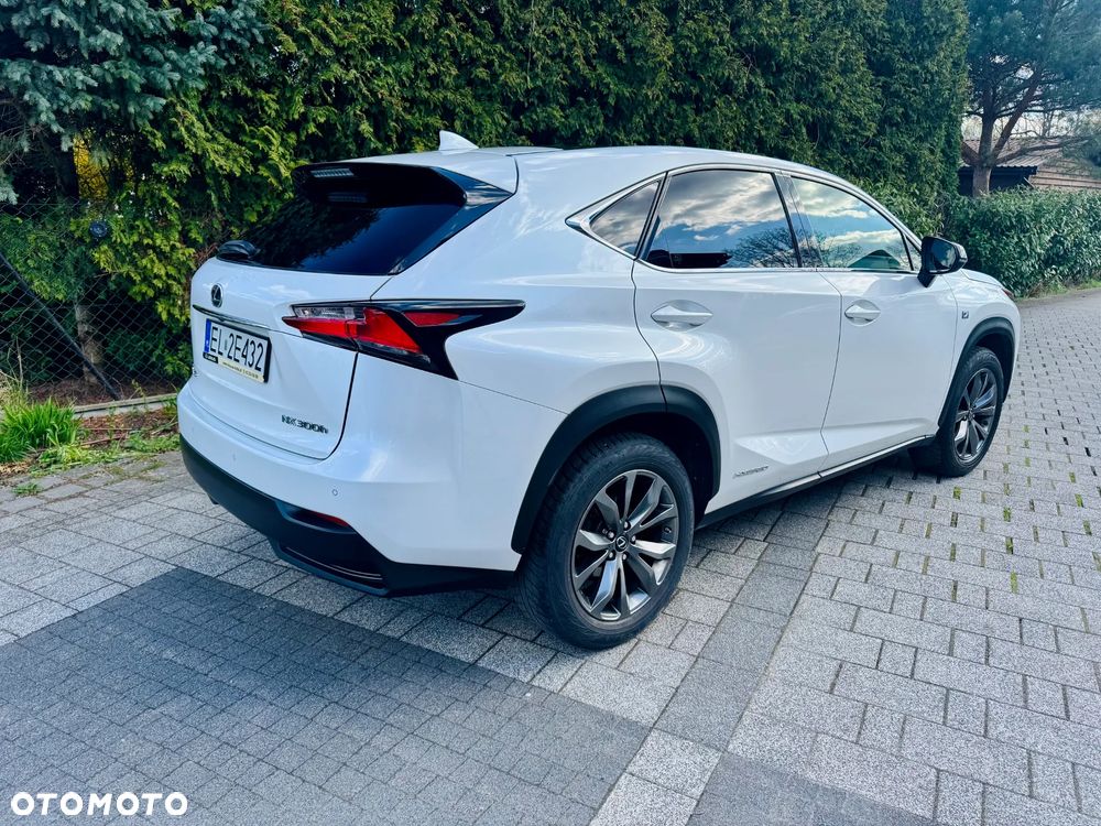 Lexus NX 300h F Sport AWD - 7