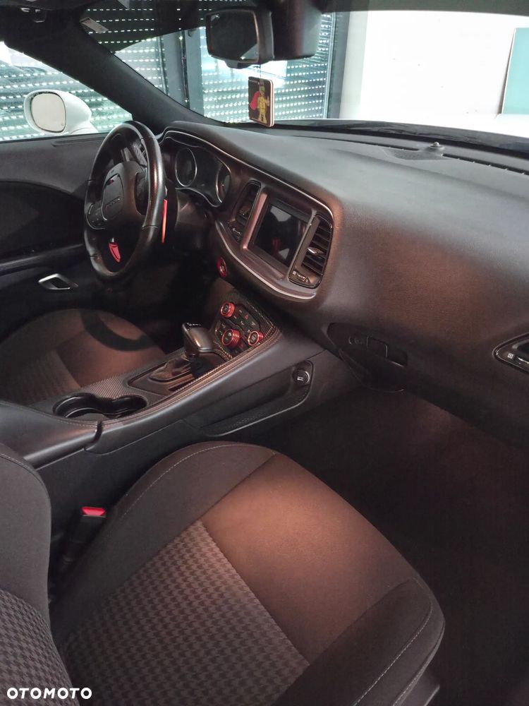 Dodge Challenger 5.7 R/T - 14