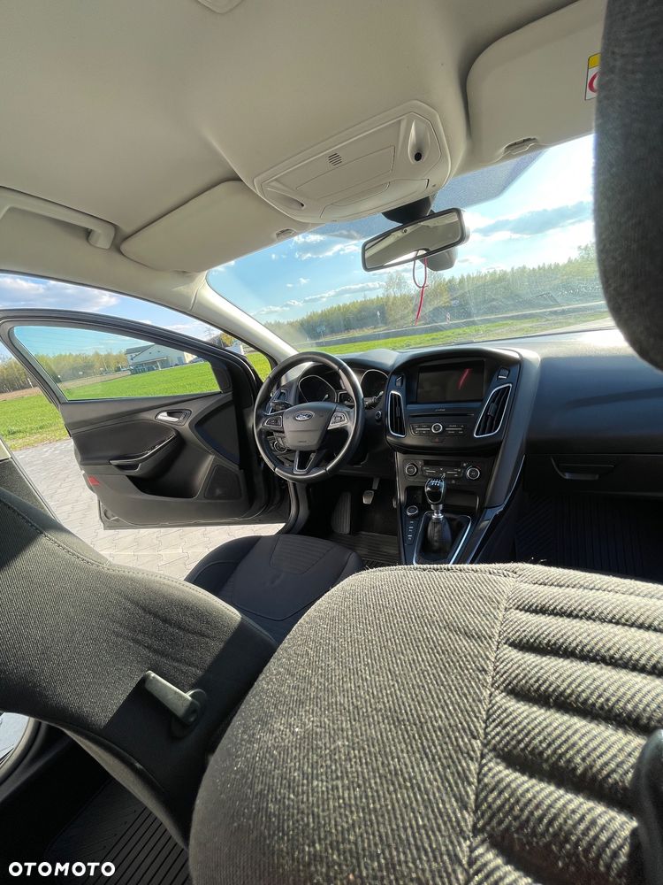 Ford Focus 1.5 EcoBoost Titanium ASS - 27