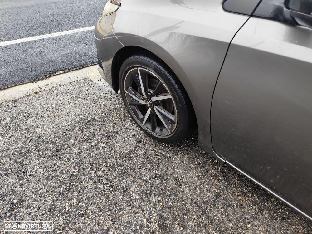 Toyota Auris Touring Sports 1.4 D-4D C.+P.Sport+Navi - 7