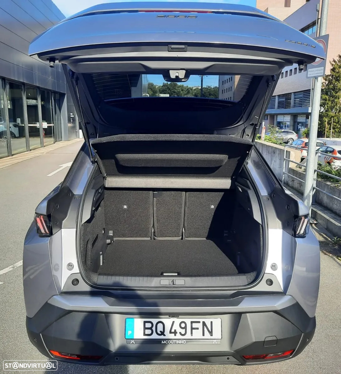 Peugeot 3008 1.2 Hybrid Allure e-DCS6 - 12