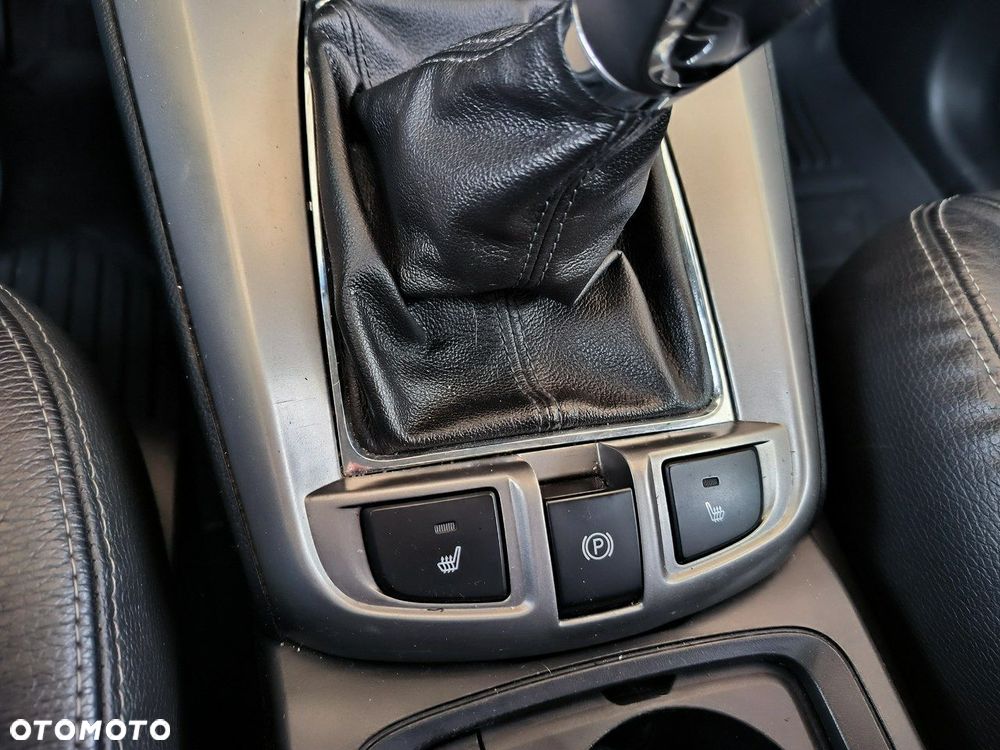 Chevrolet Captiva - 25