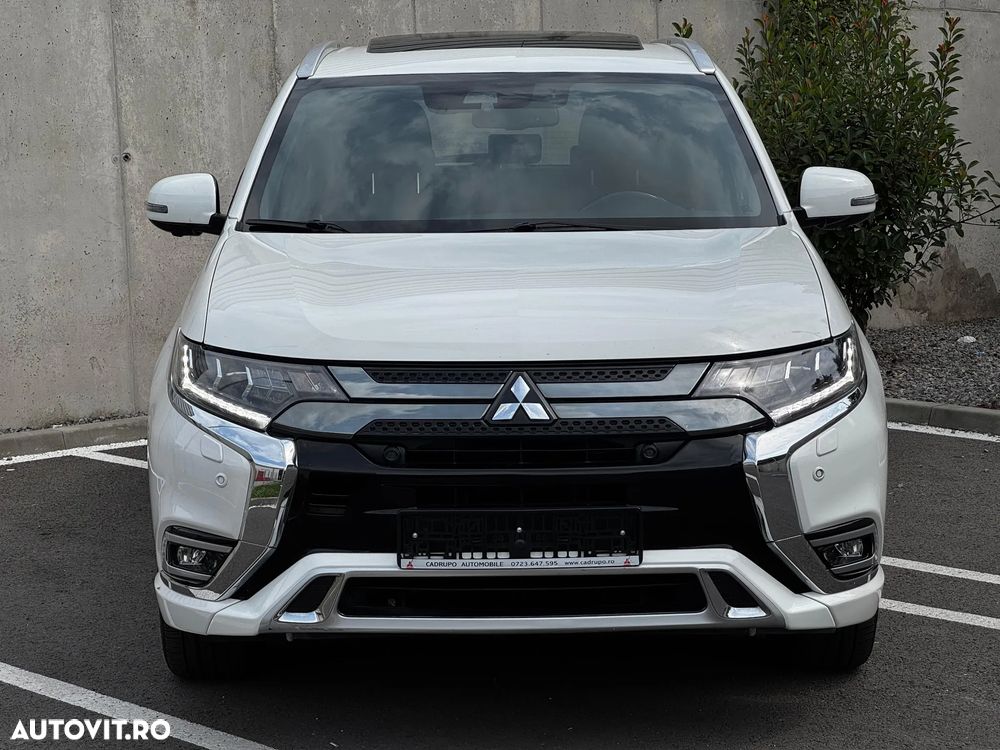 Mitsubishi Outlander PHEV 2.4 L 4X4 Instyle - 8
