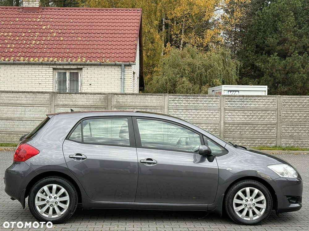 Toyota Auris 1.4 D-4D Premium - 35