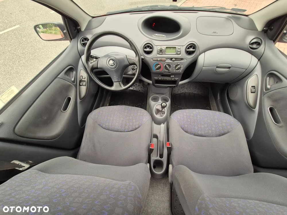 Toyota Yaris - 9