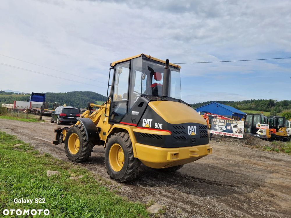 Caterpillar 906 - 8