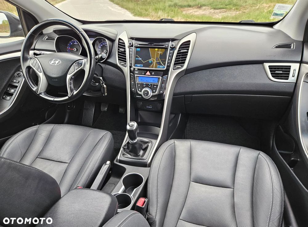 Hyundai i30 1.6 CRDi BlueDrive Premium - 6
