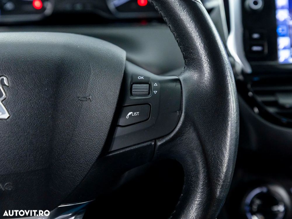 Peugeot 208 1.6 BlueHDi FAP Style - 21