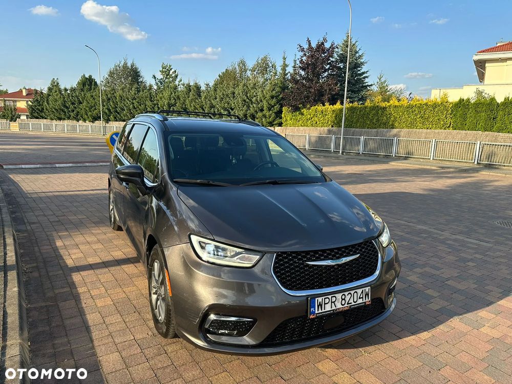 Chrysler Pacifica - 6